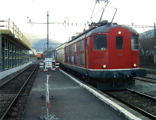 [Güterzug ab Balsthal mit RE 4/4 I]